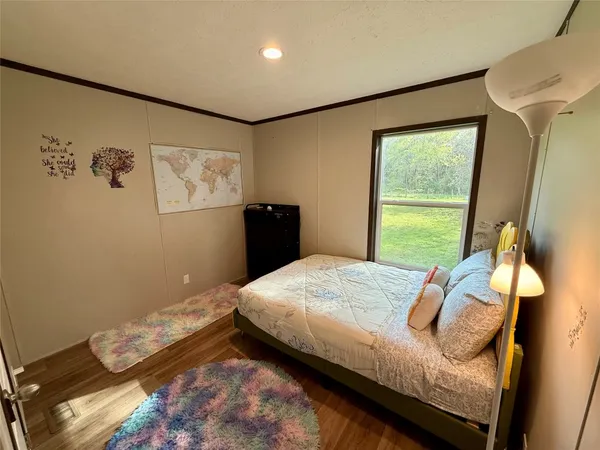 $1,800 | 13298 County Road 190, Alvin, TX 77511