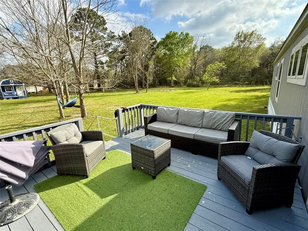 $1,800 | 13298 County Road 190, Alvin, TX 77511