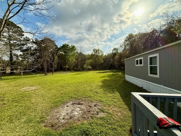 $1,800 | 13298 County Road 190, Alvin, TX 77511