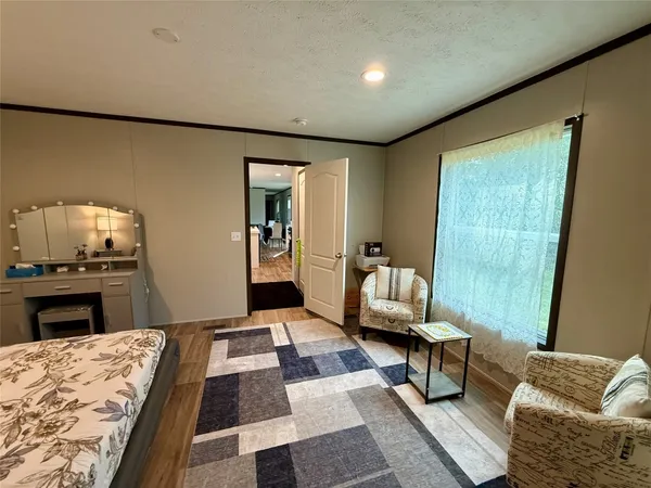 $1,800 | 13298 County Road 190, Alvin, TX 77511