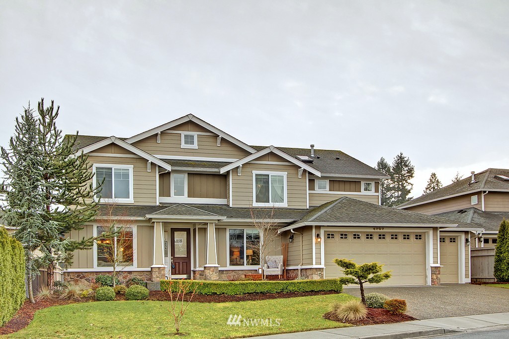 4707 Northeast 1st Street Renton, WA 98059 - Photo 1 of 18