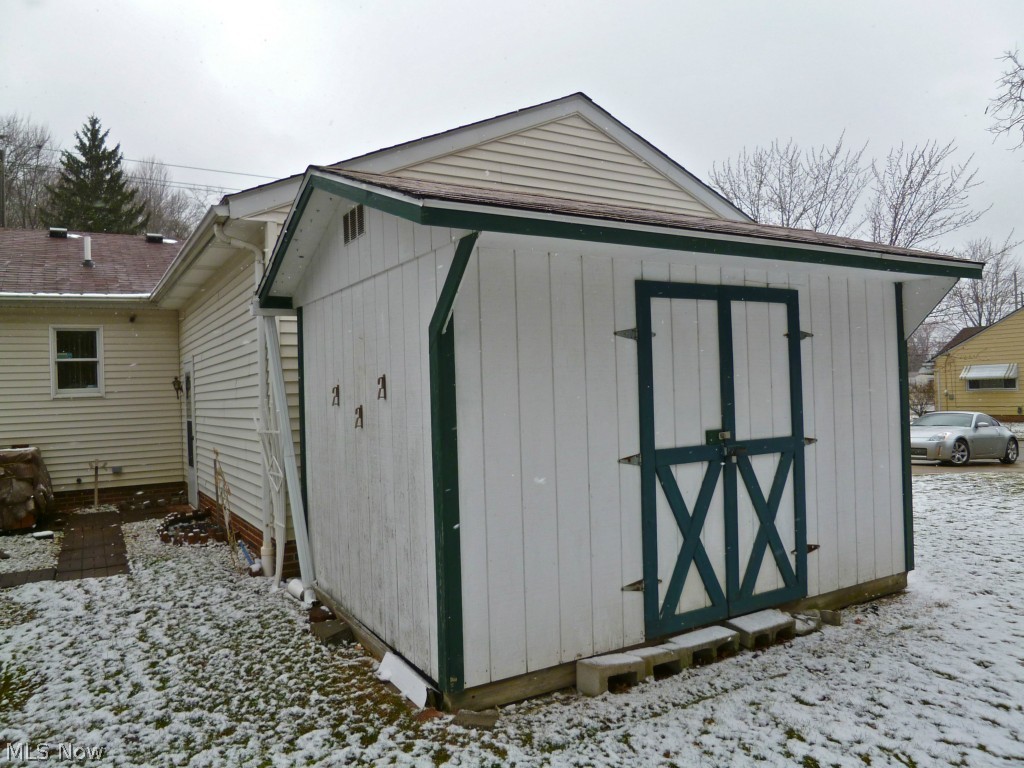 6435 State Road Cleveland, OH 44134 - Photo 21 of 22