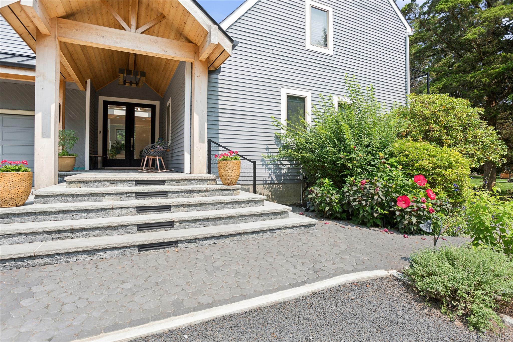 425 Cedar Point Drive East Southold, NY 11971 - Photo 5 of 47 a front view of a house