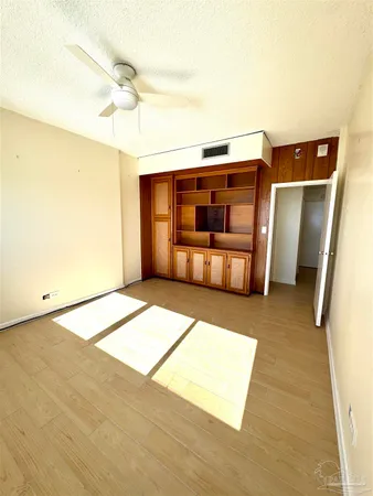 $240,000 | 825 Bayshore Drive, Unit 700, Pensacola, FL 32507