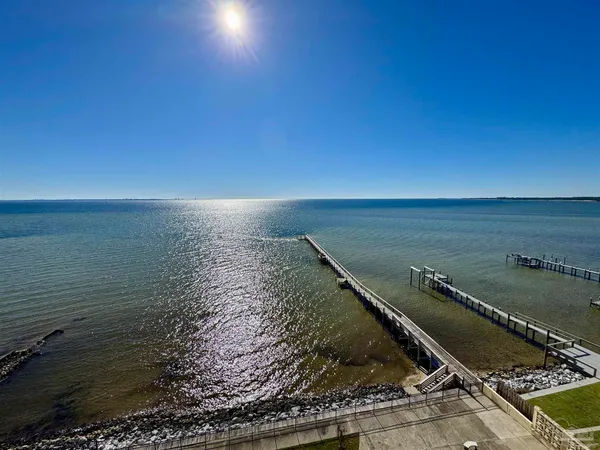 $240,000 | 825 Bayshore Drive, Unit 700, Pensacola, FL 32507