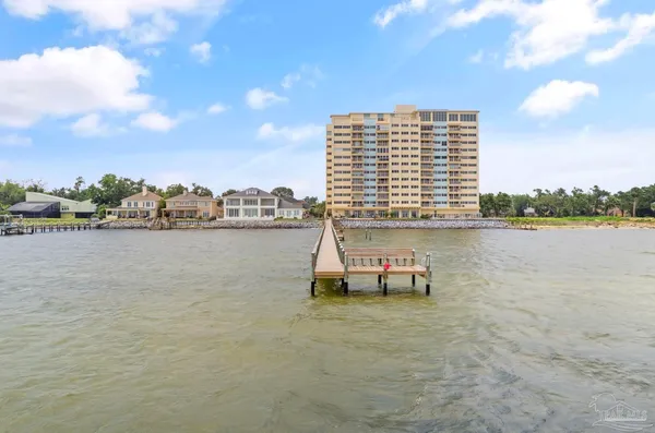 $240,000 | 825 Bayshore Drive, Unit 700, Pensacola, FL 32507