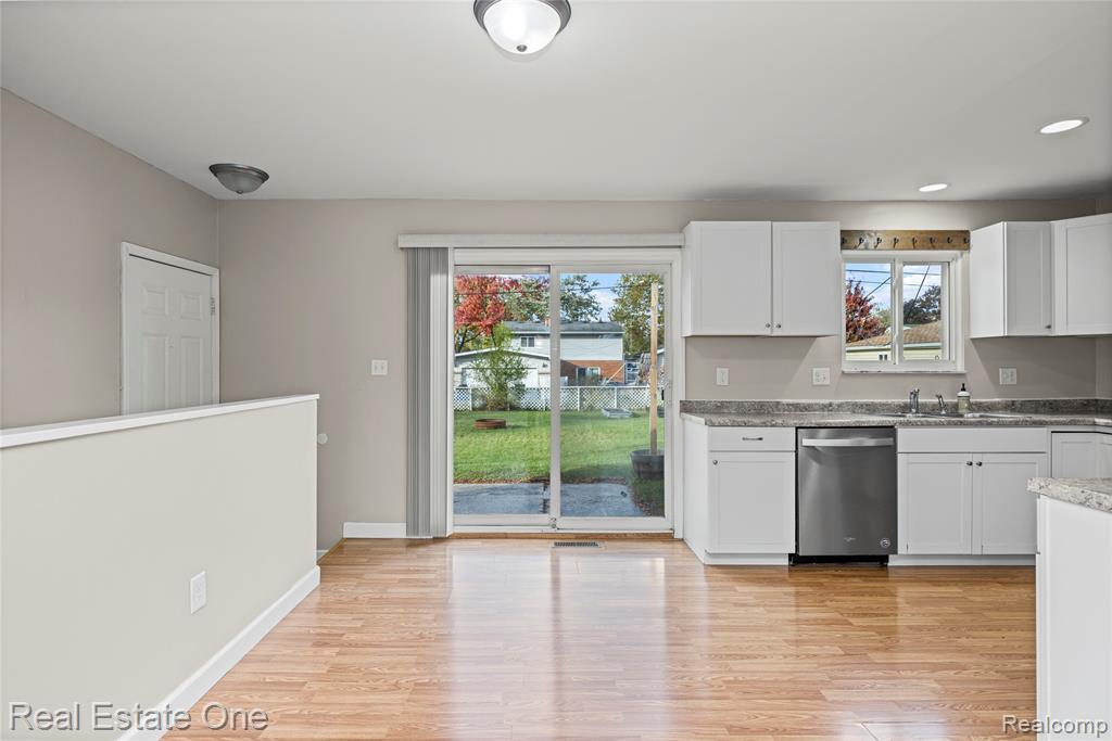 12107 19 Mile Road Sterling Heights, MI 48313 - Photo 4 of 20
