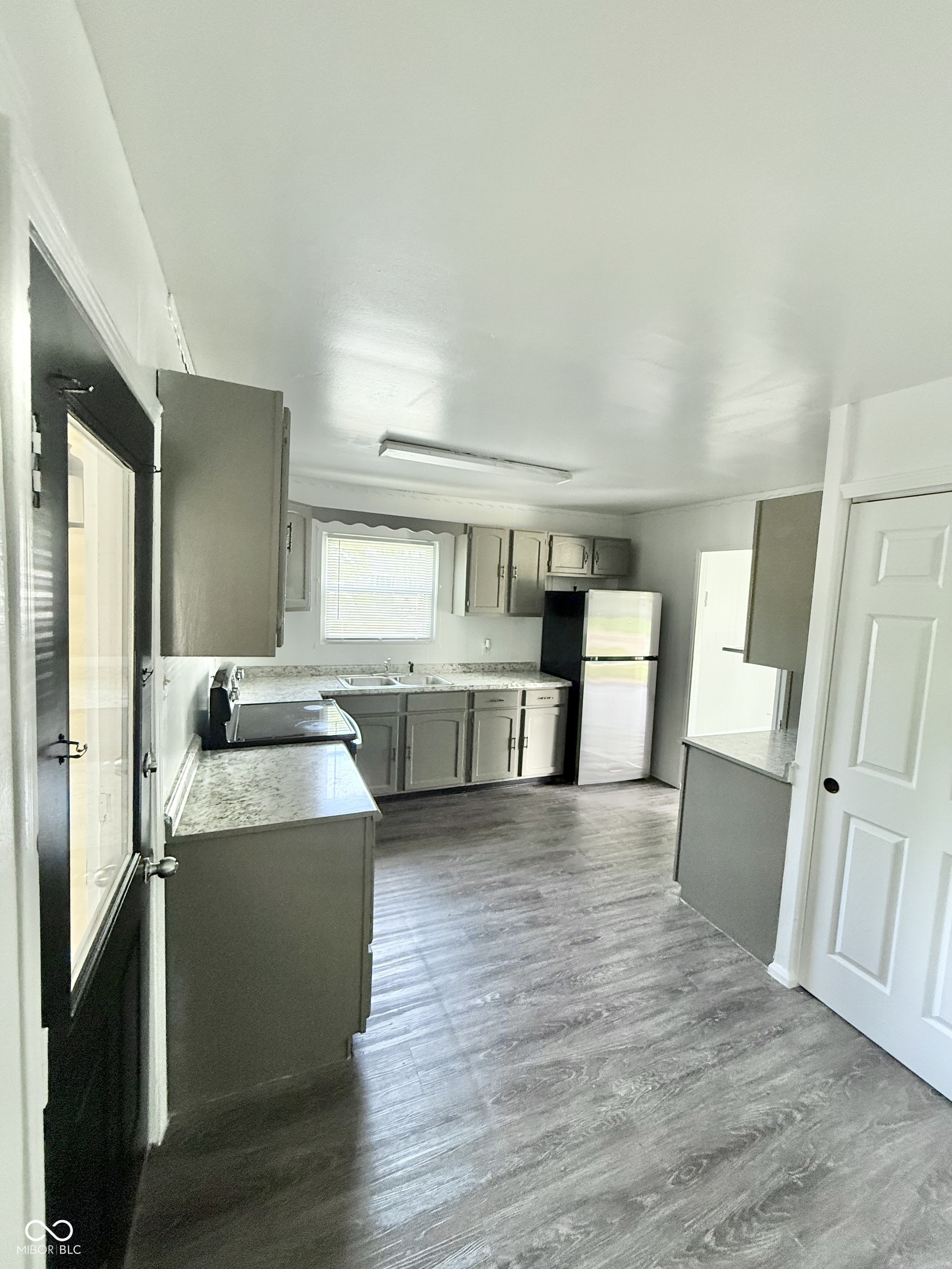 3103 Keswick Road Indianapolis, IN 46222 - Photo 11 of 28