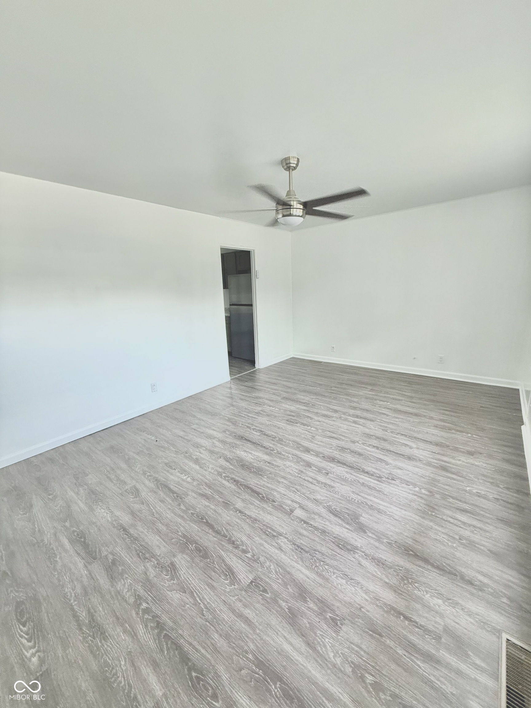 3103 Keswick Road Indianapolis, IN 46222 - Photo 4 of 28