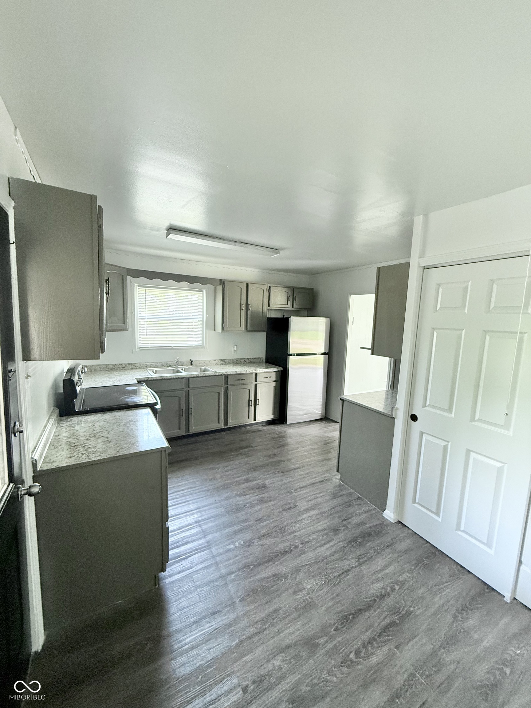 3103 Keswick Road Indianapolis, IN 46222 - Photo 8 of 28