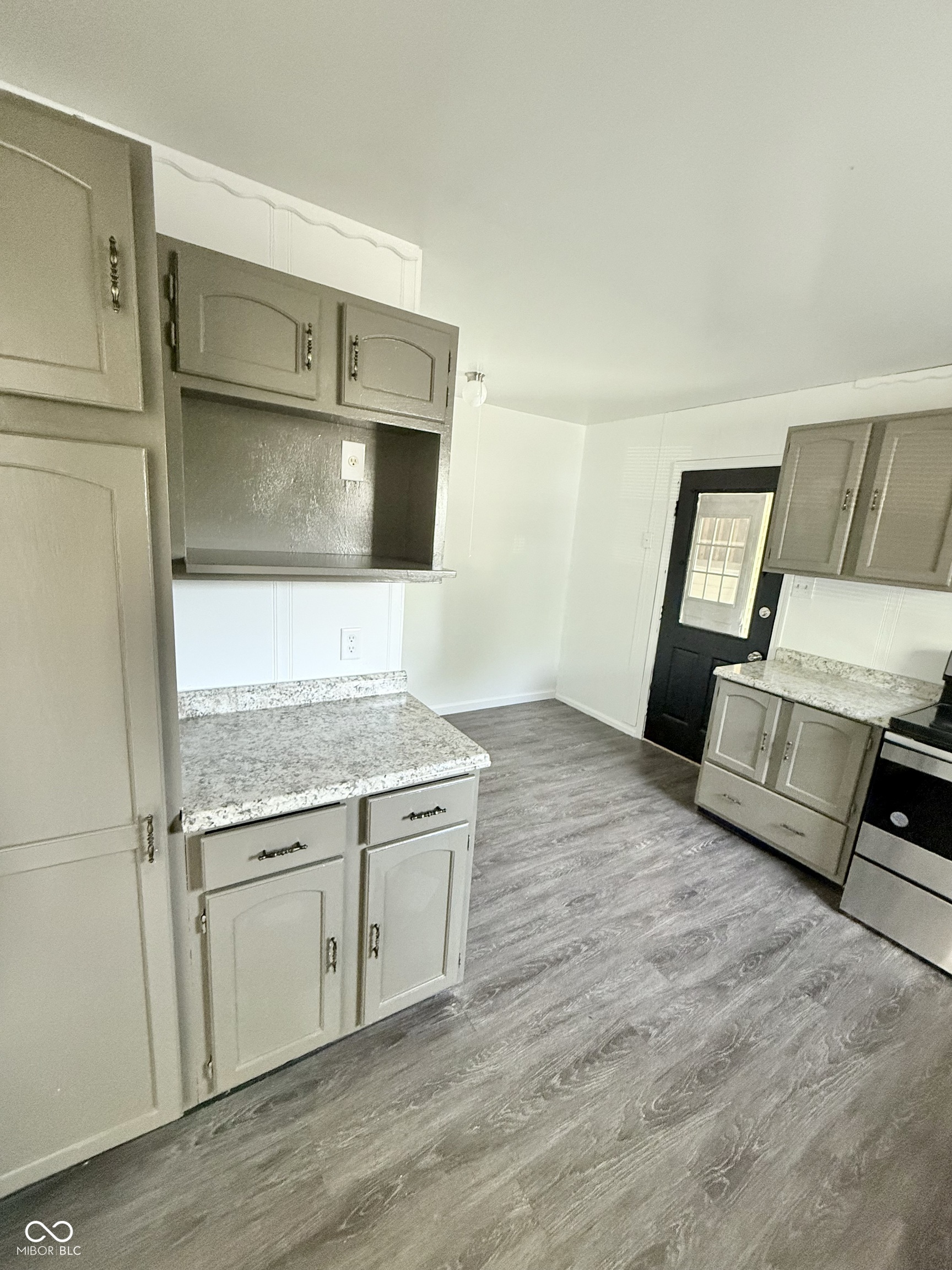 3103 Keswick Road Indianapolis, IN 46222 - Photo 9 of 28