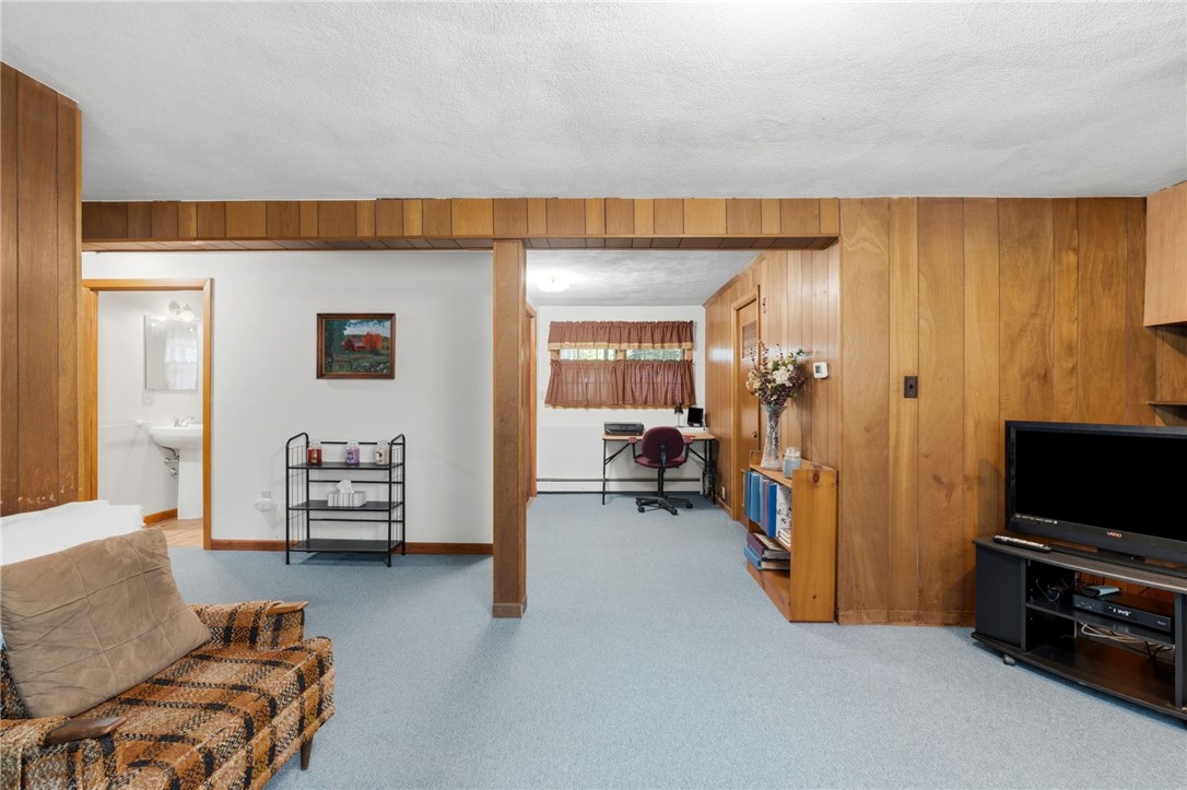 9 Katherine Road Woonsocket, RI 02895 - Photo 24 of 37