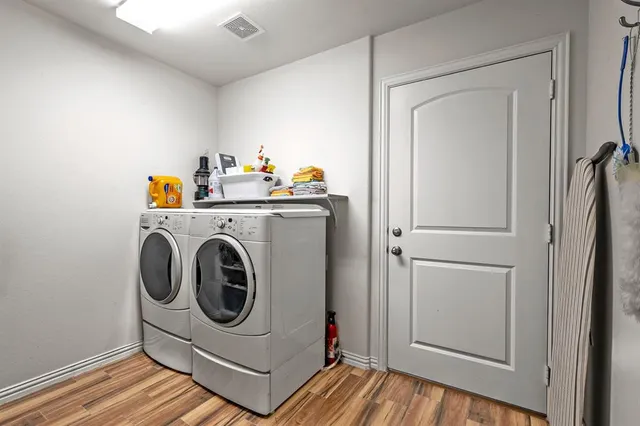 $425,000 | 1209 Sherman Street, Tioga, TX 76271