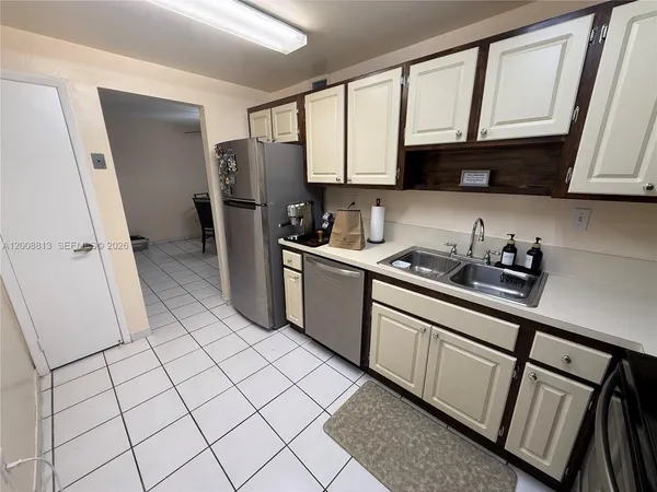 $1,850 | 9270 Fontainebleau Boulevard, Unit 102, Miami, FL 33172
