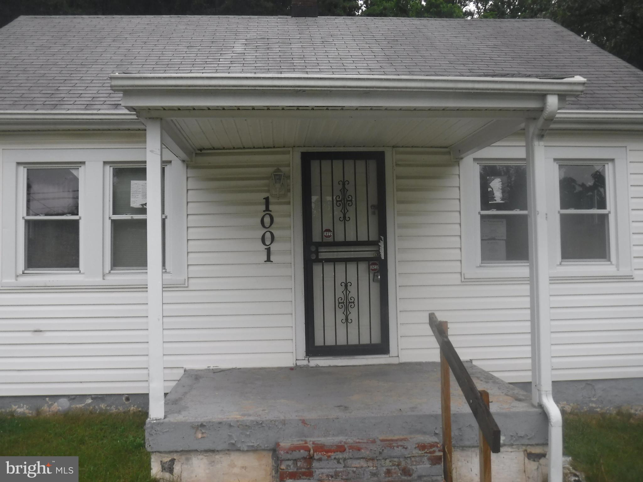 1001 Norwood Road Silver Spring, MD 20905 - Photo 2 of 18 Front Porch