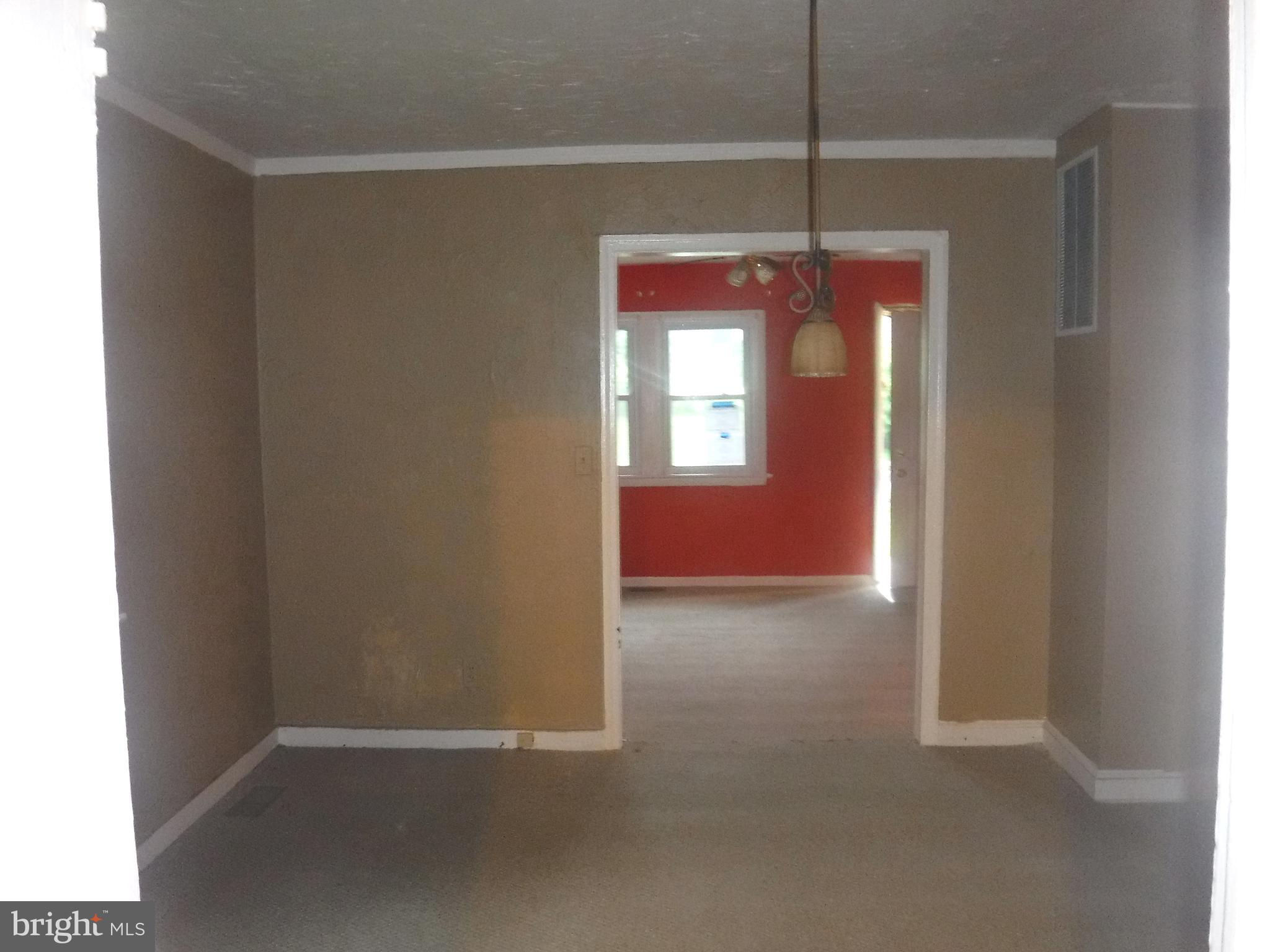 1001 Norwood Road Silver Spring, MD 20905 - Photo 10 of 18 Dining Room-Main Level