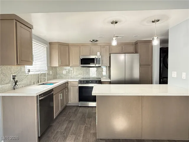 $1,950 | 212 Orchid Drive, Las Vegas, NV 89107