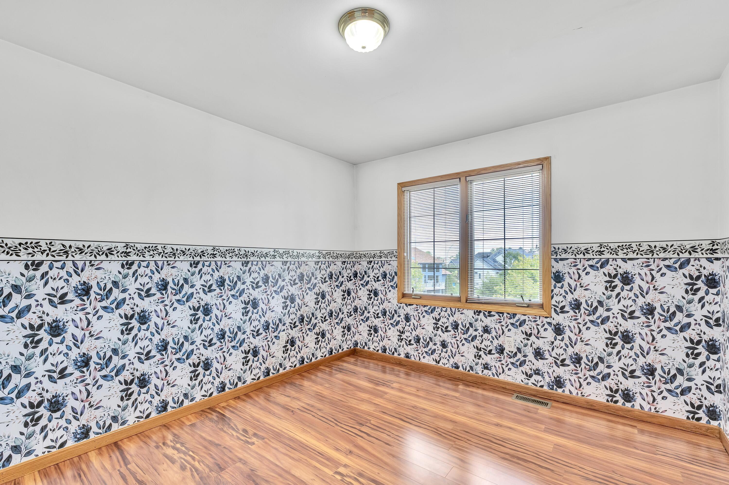 1860 Chicory Ridge Ann Arbor, MI 48103 - Photo 28 of 41 2nd Bedroom