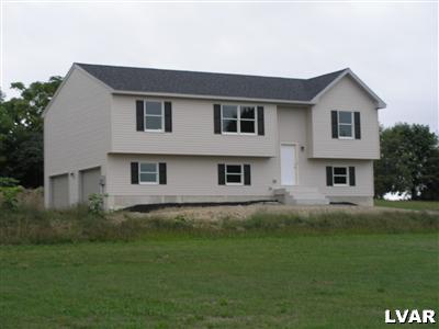 664 Almond Road Walnutport, PA 18088 - Photo 1 of 22 Gallery Image 1
