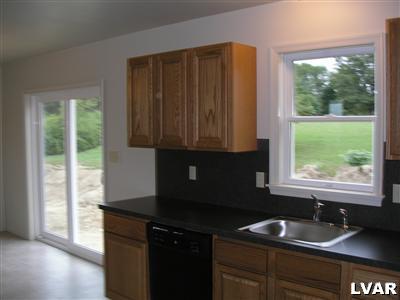 664 Almond Road Walnutport, PA 18088 - Photo 3 of 22 Gallery Image 3