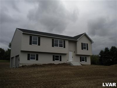 664 Almond Road Walnutport, PA 18088 - Photo 5 of 22 Gallery Image 5
