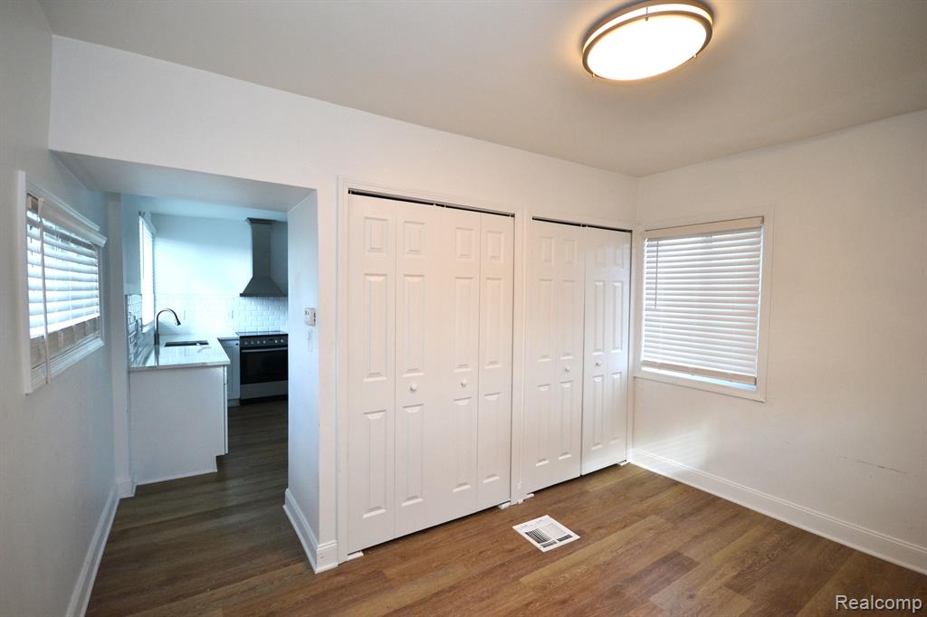 23831 John R Road Hazel Park, MI 48030 - Photo 27 of 49
