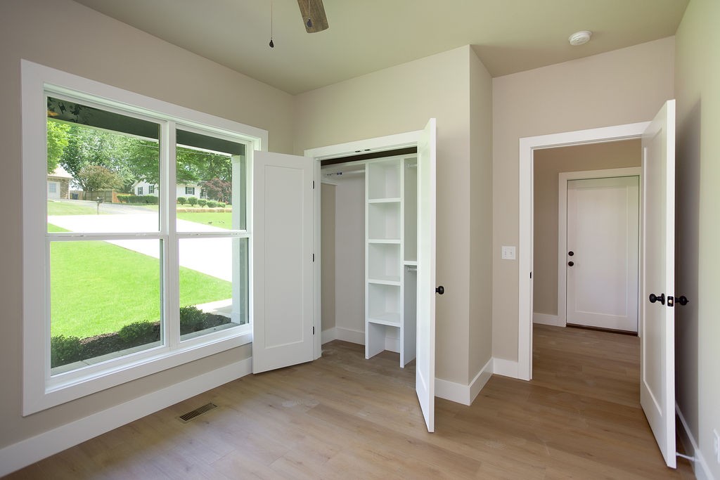 803 Oconner Smithville, TN 37166 - Photo 19 of 26 a view of a livingroom with wooden floor and a window