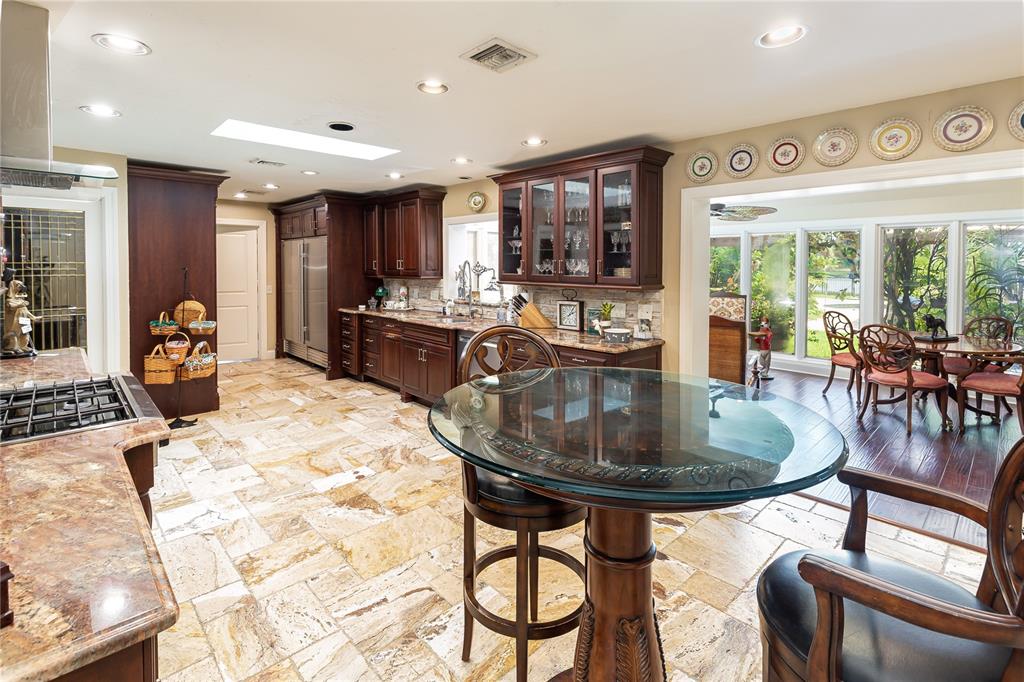 95 Spring Wood Trail Altamonte Springs, FL 32714 - Photo 32 of 61 Large Eat in Kitchen