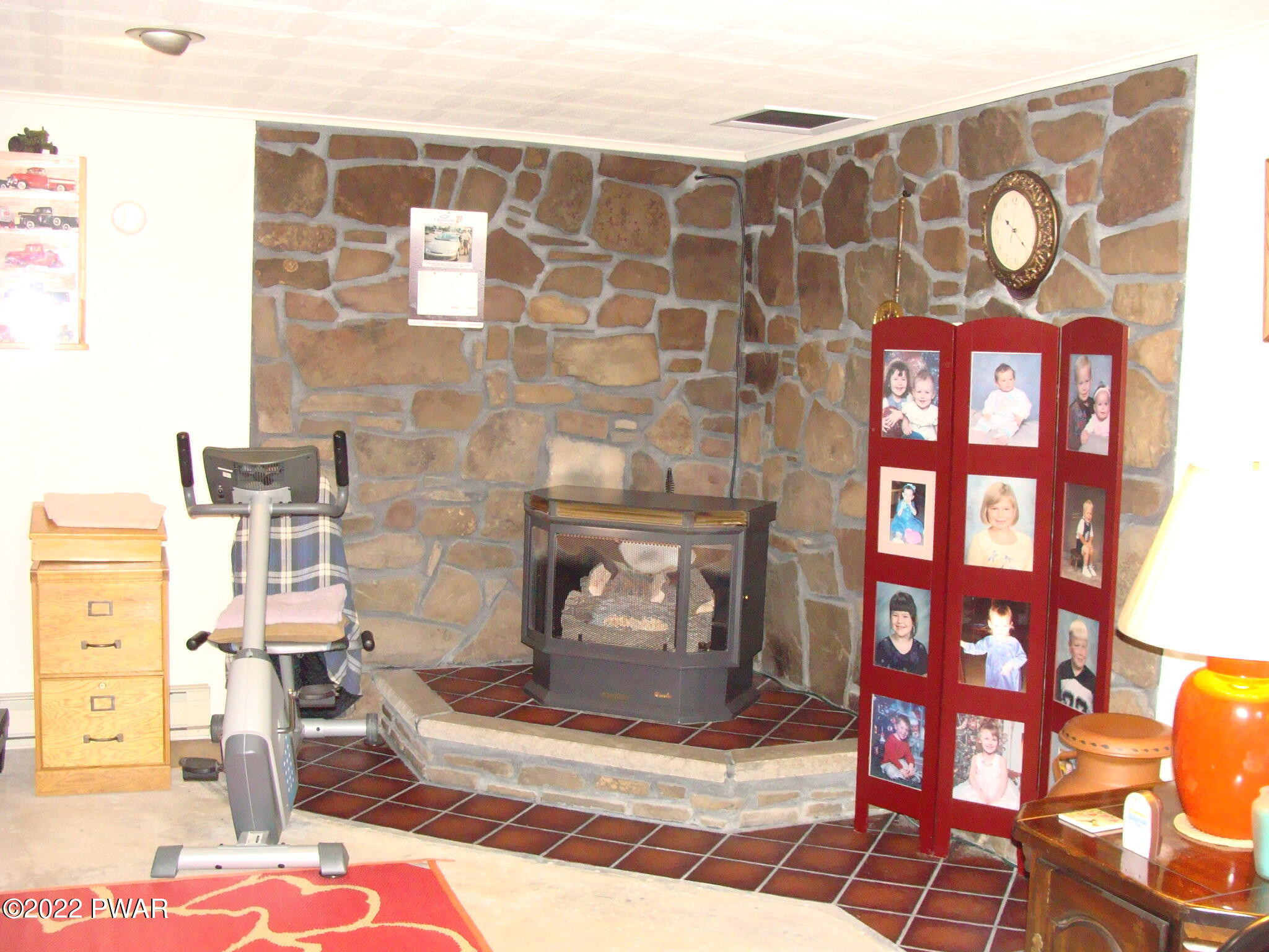 2500 Reservoir Road Moscow, PA 18444 - Photo 10 of 25 family room gas fireplace