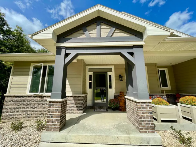 $699,900 | 9426 North Raven Court, Milton, WI 53563