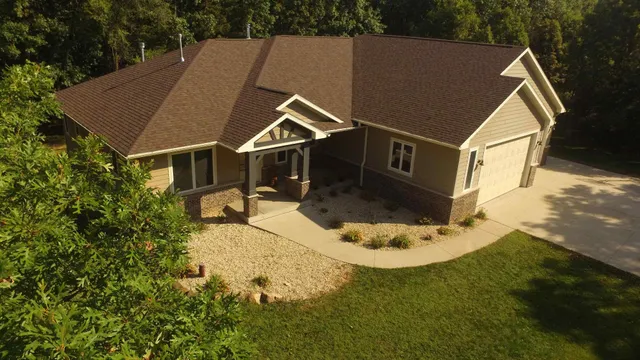 $699,900 | 9426 North Raven Court, Milton, WI 53563