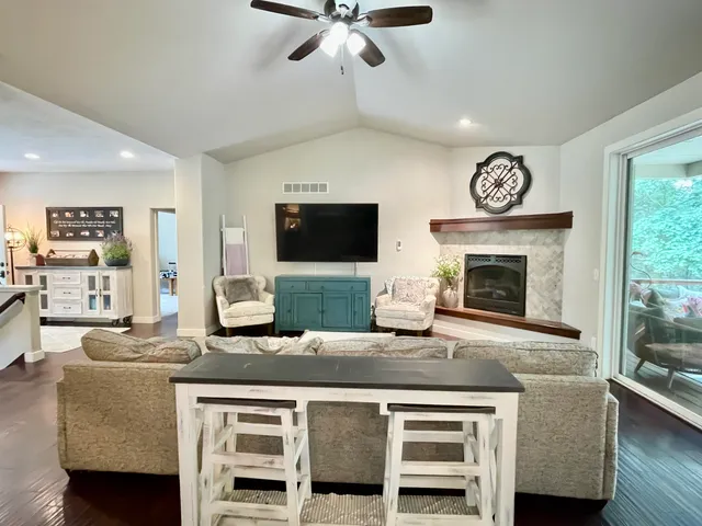 $699,900 | 9426 North Raven Court, Milton, WI 53563