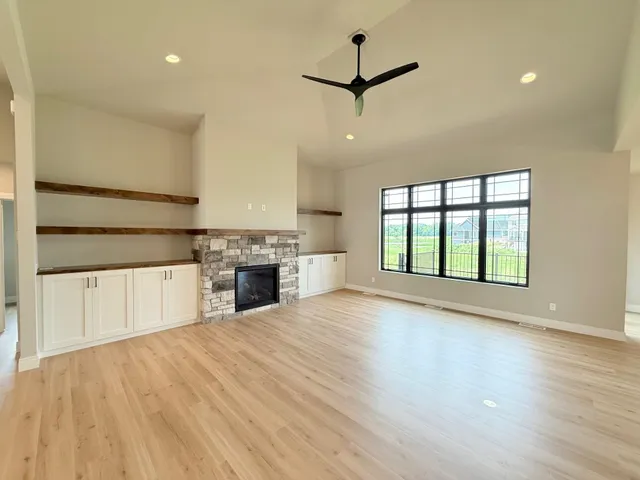 $1,299,000 | L142 Moll, Waunakee, WI 53597