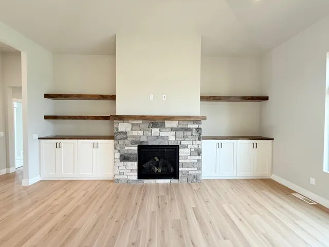 $1,299,000 | L142 Moll, Waunakee, WI 53597