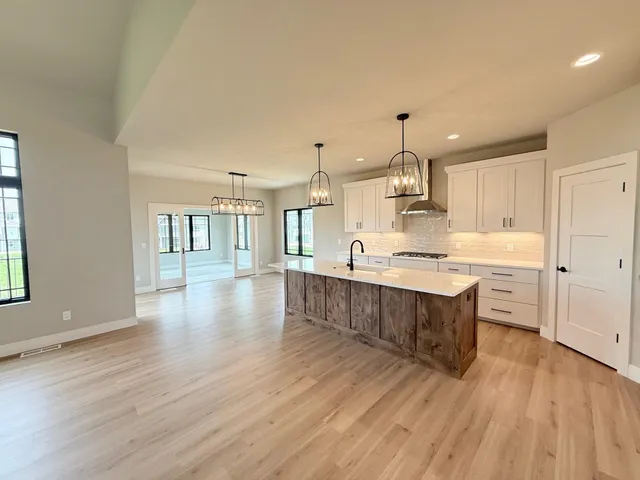 $1,299,000 | L142 Moll, Waunakee, WI 53597