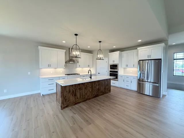 $1,299,000 | L142 Moll, Waunakee, WI 53597