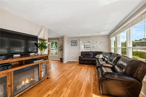 $925,000 | 357 Capron Farm Drive, Warwick, RI 02886