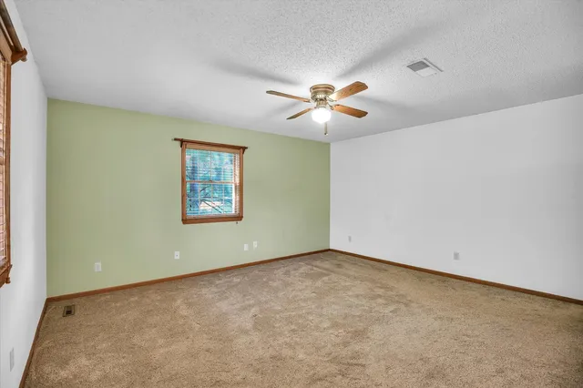 $369,900 | 605 North Craig Drive, Mahomet, IL 61853