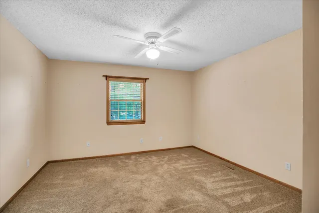 $369,900 | 605 North Craig Drive, Mahomet, IL 61853