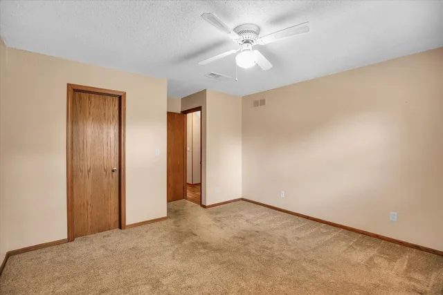 $369,900 | 605 North Craig Drive, Mahomet, IL 61853