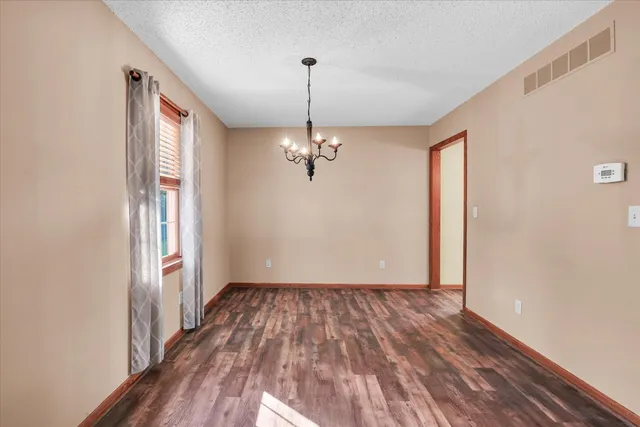 $354,900 | 605 North Craig Drive, Mahomet, IL 61853