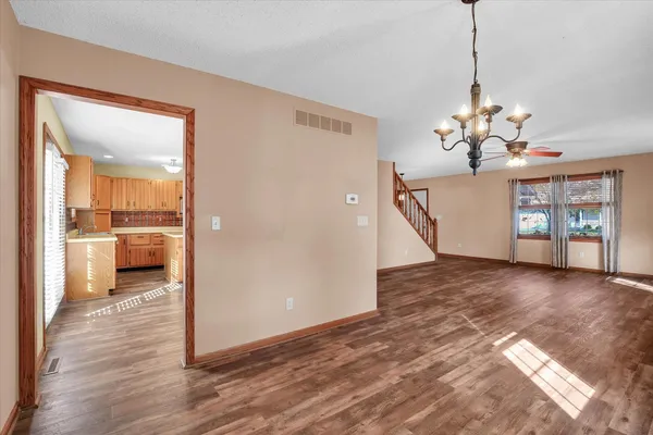 $339,900 | 605 North Craig Drive, Mahomet, IL 61853