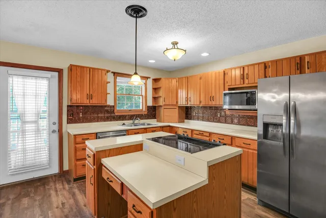 $354,900 | 605 North Craig Drive, Mahomet, IL 61853