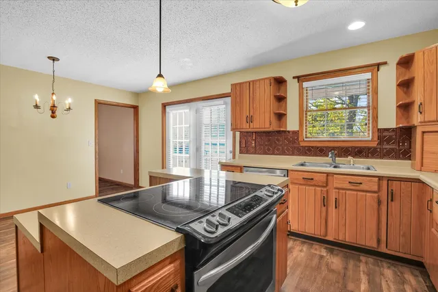 $354,900 | 605 North Craig Drive, Mahomet, IL 61853