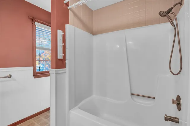 $369,900 | 605 North Craig Drive, Mahomet, IL 61853