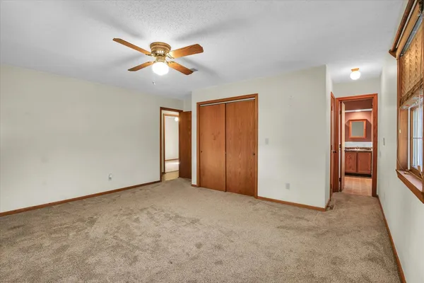 $339,900 | 605 North Craig Drive, Mahomet, IL 61853