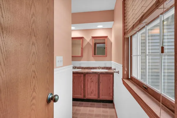 $339,900 | 605 North Craig Drive, Mahomet, IL 61853