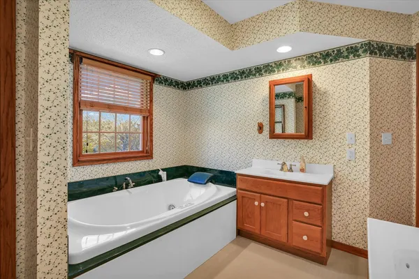 $339,900 | 605 North Craig Drive, Mahomet, IL 61853