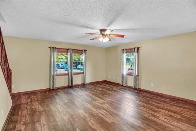 $369,900 | 605 North Craig Drive, Mahomet, IL 61853