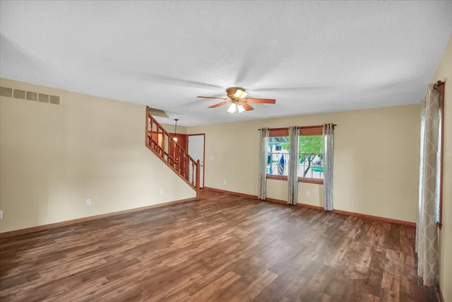 $369,900 | 605 North Craig Drive, Mahomet, IL 61853